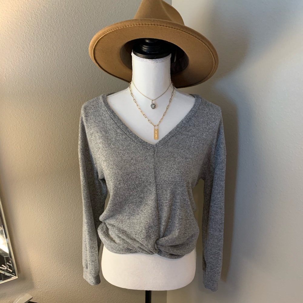 Grey long sleeve knot front sweater - Picture 1 of 3